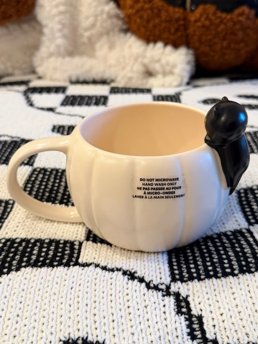 NEW! Starbucks Starbucks Halloween Black Cat Pumpkin Mug 2026